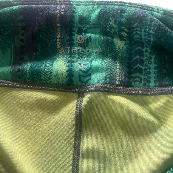 Athleta Women's Size M Green Arrow Be Free Knicker Capri Leggings - Picture 4 of 10
